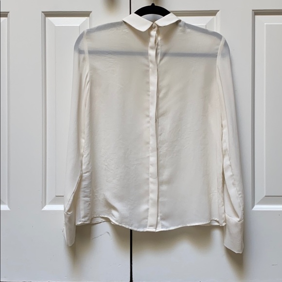 White blouse with rein-stone details - Picture 2 of 2
